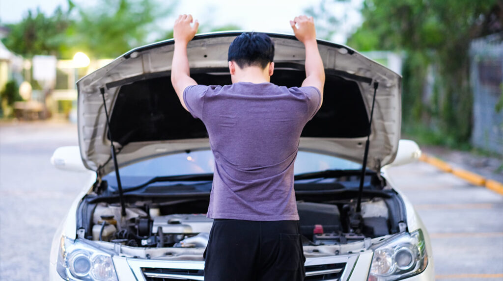 Autos mit Motorschaden,